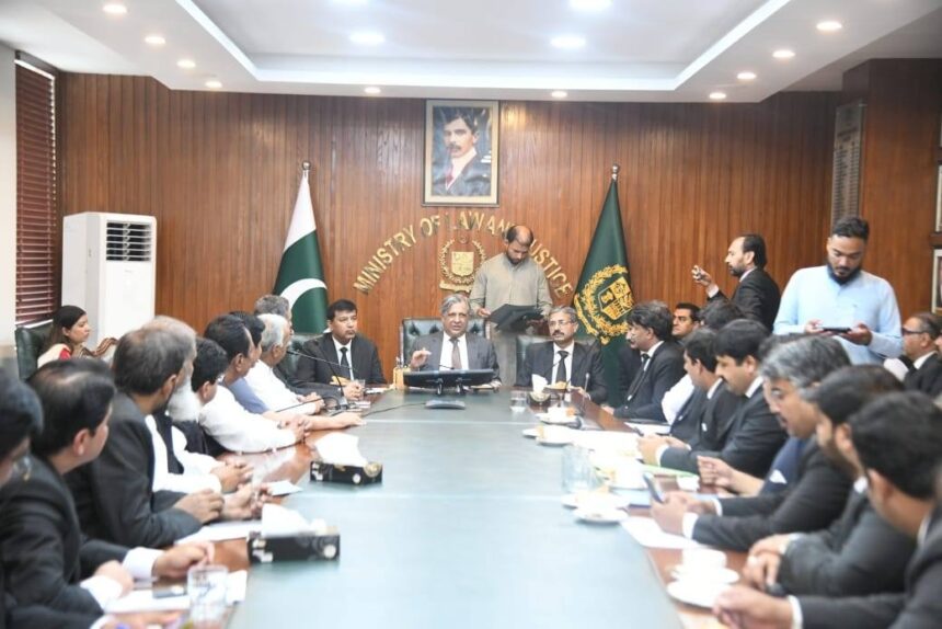 law minister lawyers meeting