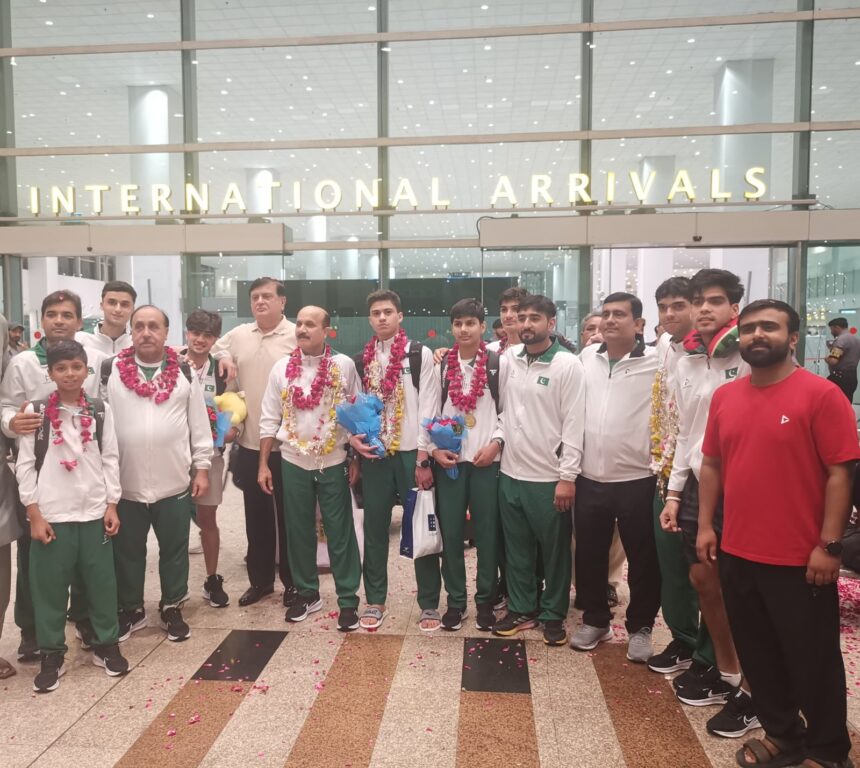 pakistan junior squash triumph