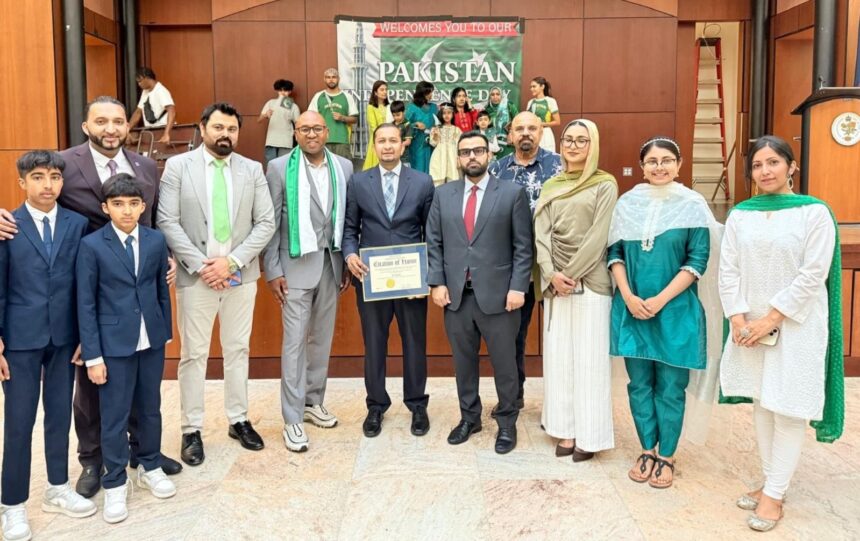 Pakistan Independence Day Celebrated in Queens Borough 1 pakistan independence day queens