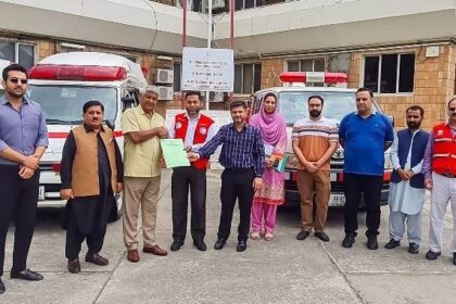 pakistan red crescent ambulances