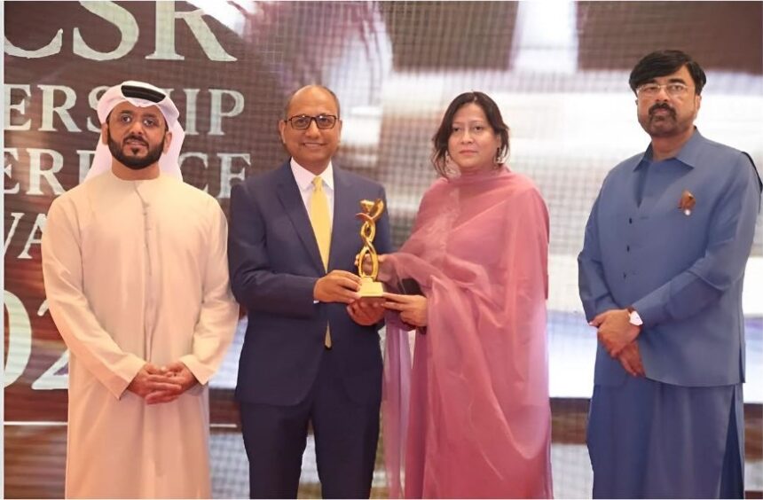 Shumaila Muzamil honoured at 8th CSR Awards 1 shumaila muzamil - Shumaila Muzamil honoured at 8th CSR Awards