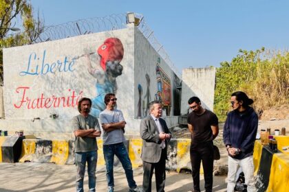 embassy mural - French Embassy Mural Brightens Islamabad Walls