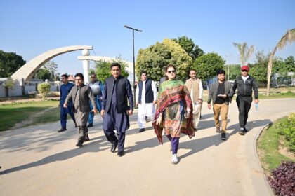 punjab horticulture - Punjab Horticulture Chief Inspects Rawalpindi Parks