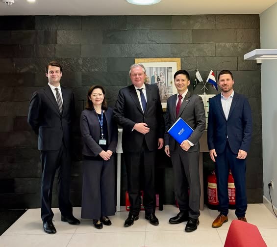 dutch embassy - Dutch Embassy Welcomes IOM Regional Director