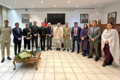 khawaja asif - Khawaja Asif Visits Pakistan Embassy in Germany