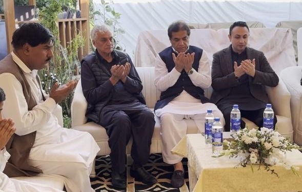 dr naveed - Leaders and Veterans Pay Tribute to Dr Naveed