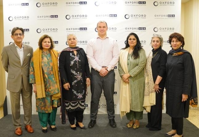 critical thinking - OxfordAQA Strengthens Classroom Critical Thinking