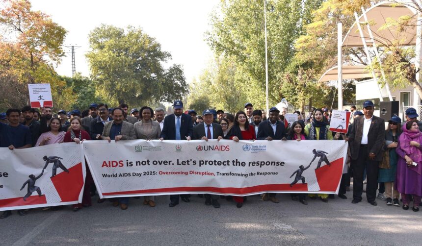 pakistan hiv - Pakistan HIV Crisis Demands Urgent Action