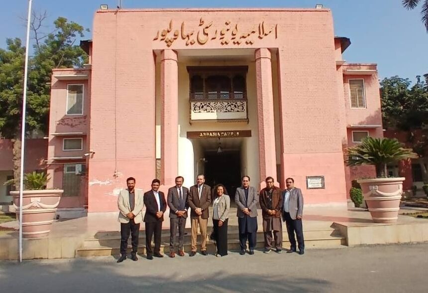 higher education - U.S Consulate Engages Islamia University on Higher Education