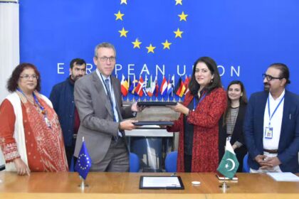 beyond barriers - EU and Sightsavers Launch Beyond Barriers