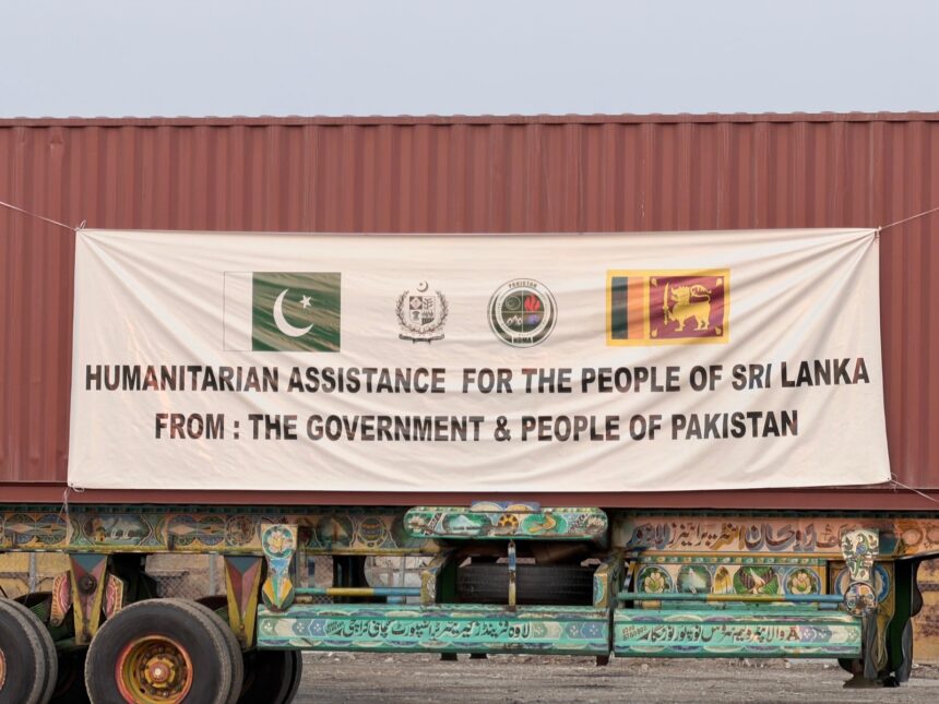 pakistan aid - Pakistan Aid Sends 200 Tons to Sri Lanka