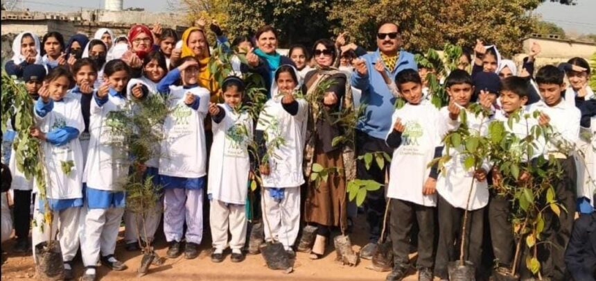 tree plantation - Youth Drive Tree Plantation at Islamabad Girls School