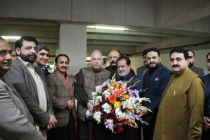 tahir hussain - Tahir Hussain Retires After Long Service