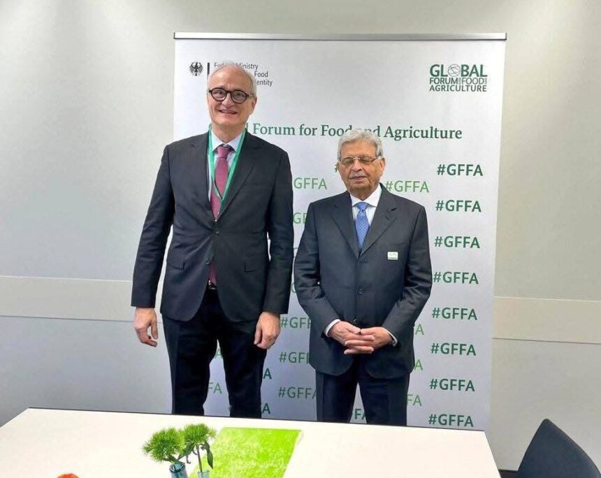 crop trust pakistan - Minister Backs Crop Trust Office in Pakistan