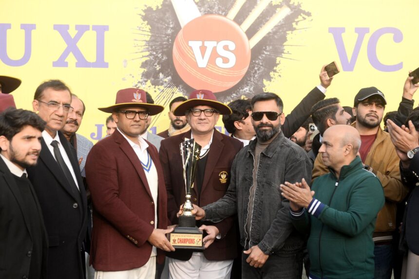 old ravians - Old Ravians and VC share festival trophy