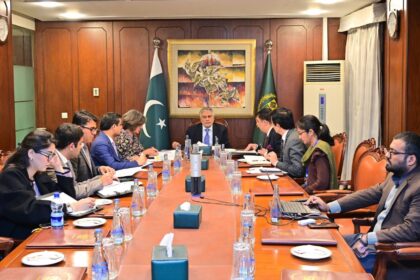 ishaq dar - Ishaq Dar Chairs Foreign Ministry Session