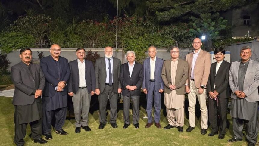 hec chairman - AIOU Hosts Iftar for HEC Chairman Niaz Ahmad Akhtar