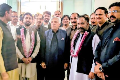 pmas arid university - PMAS Arid University Officials Depart for Umrah