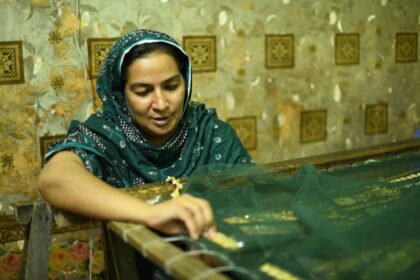 micro pension - UNDP and Kashf Launch Micro Pension for Women