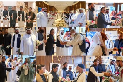 pakistani hajj - First Pakistani Hajj Flight Welcomed in Madinah