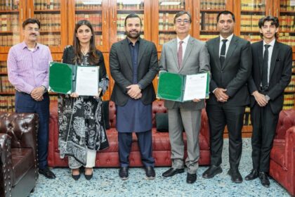 legal aid - LAJA and LAS Sign Legal Aid Partnership