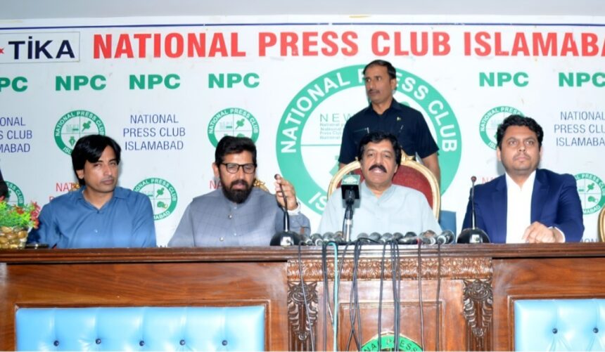 journalists support - Governor Pledges Journalists Support with Fee Relief