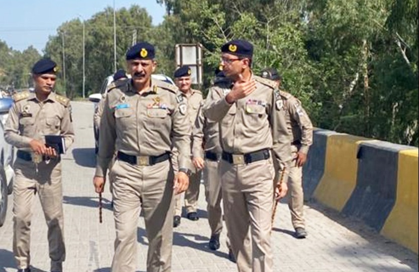 motorway police - Motorway Police Inspects GT Road from 26 Chungi to Sangjani