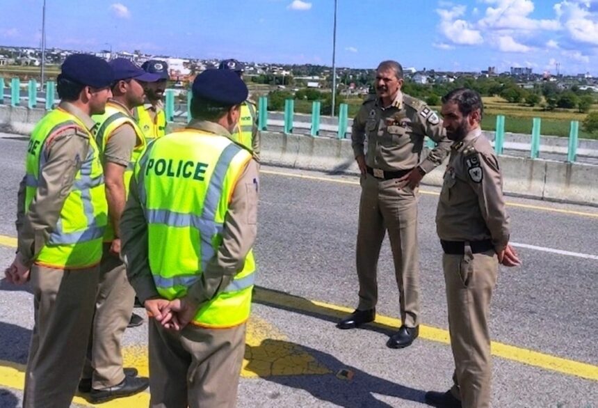 motorway police - Motorway Police IG Inspects M1 M2 M14