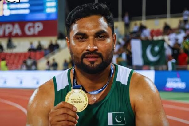 haider ali - Haider Ali Honors Parents After Sitara e Imtiaz