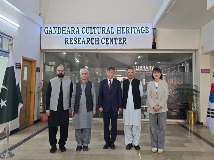 islamabad museum - Ambassador Han visits Islamabad Museum heritage sites
