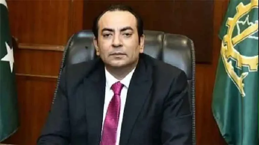 FPCCI President Atif Ikram Sheikh speaking about commercial court reforms