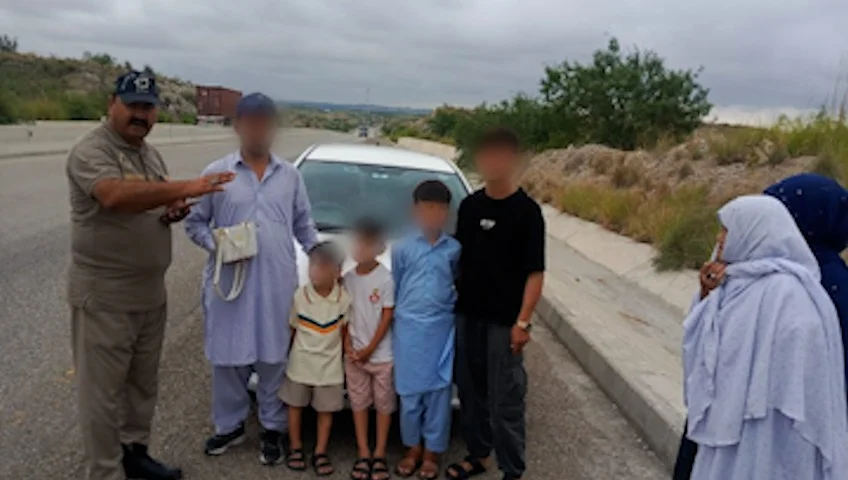 Motorway Police recover lost purse containing jewellery and mobile phone