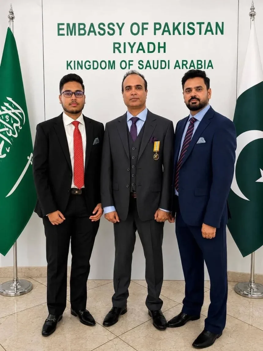 Abrar Hussain Tanoli receiving Tamgha-e-Imtiaz at Pakistan Embassy ceremony in Riyadh