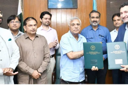PMAS-AAUR officials and Seyrab Water Systems representatives at MoU signing meeting