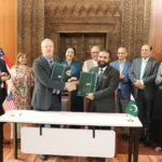 Representatives of Pakistan and the United States at a Fulbright-HEC partnership ceremony