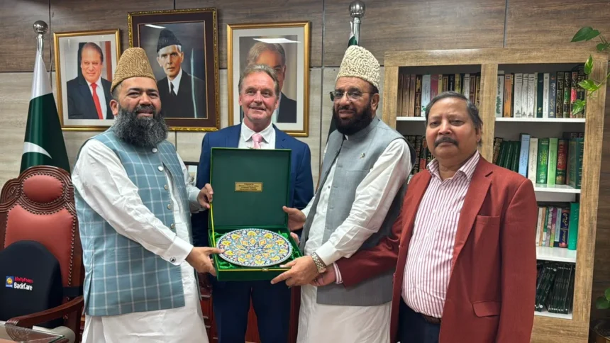 Sardar Muhammad Yousaf meeting Maulana Abdul Khabir Azad and Dr Leif Hetland in Islamabad