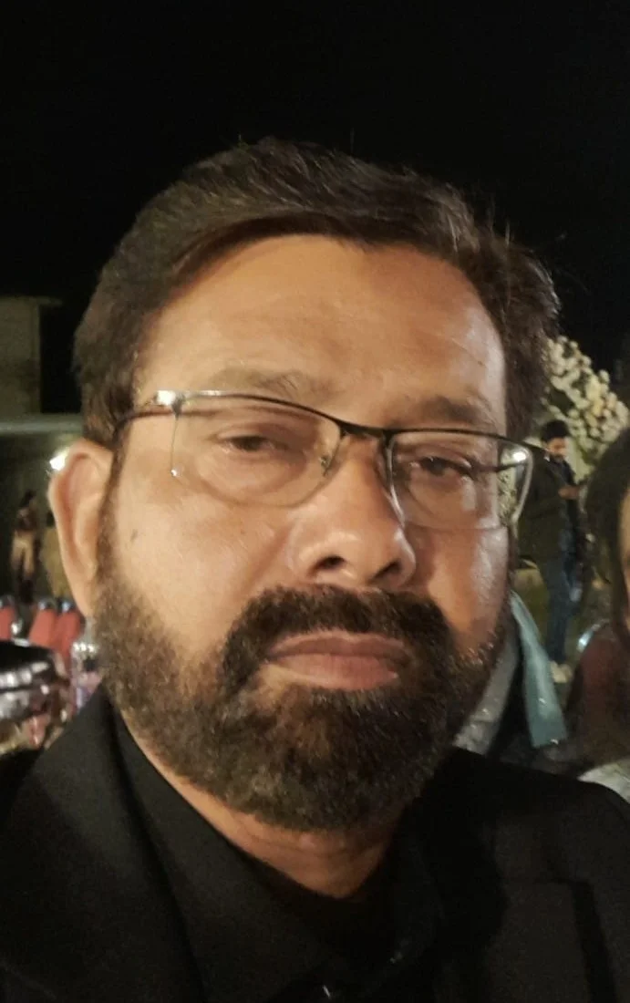 Muhammad Aamir Siddiqui speaking to workers on International Youth Day in Rawalpindi