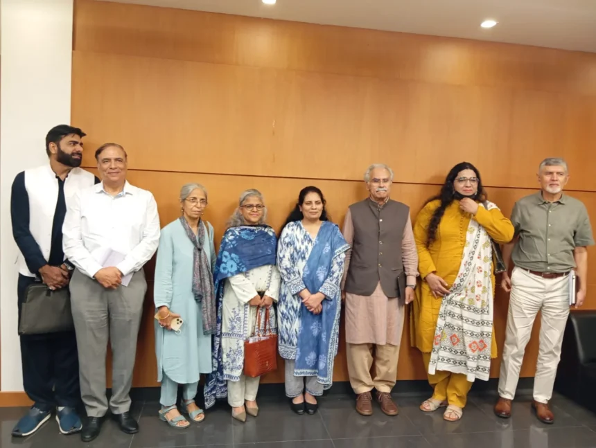 Health experts discuss Pakistan HIV crisis at a national dialogue in Islamabad