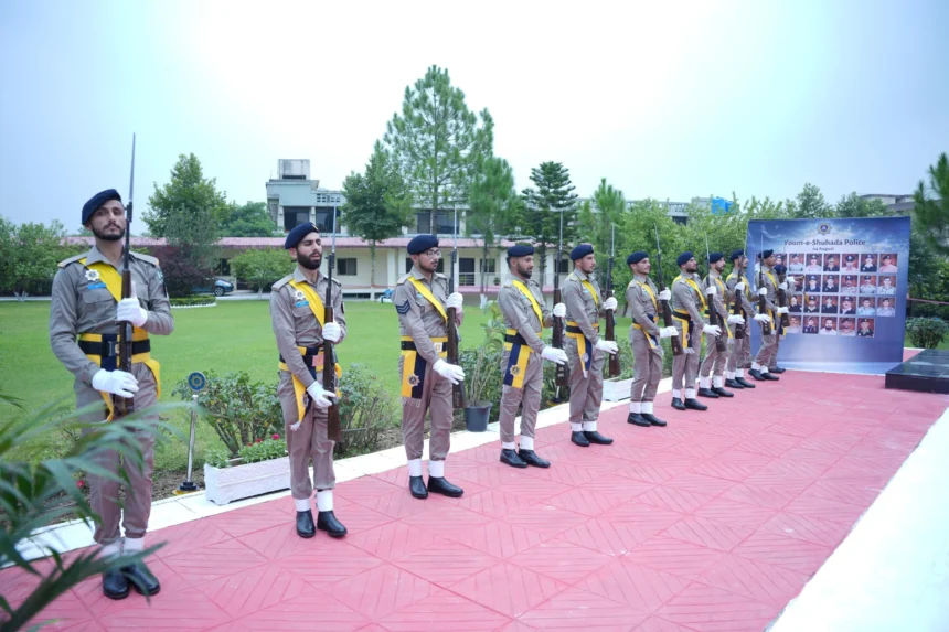 Abdul Aleem Khan and IG Motorway Police at Martyrs Memorial in Islamabad