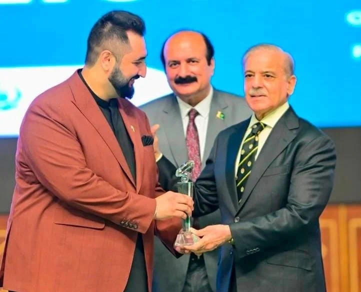 Prime Minister Shehbaz Sharif confers special award on Shehryar Memon