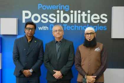 SI Global Solutions and Dell Technologies representatives at Powering Possibilities Technologies event in Karachi