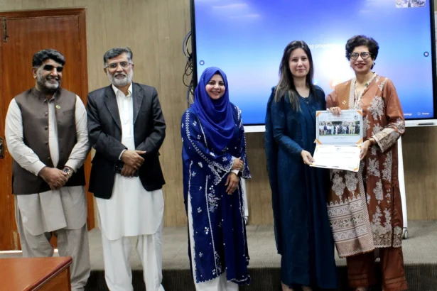Faculty members attending HEC NAHE artificial intelligence training programme