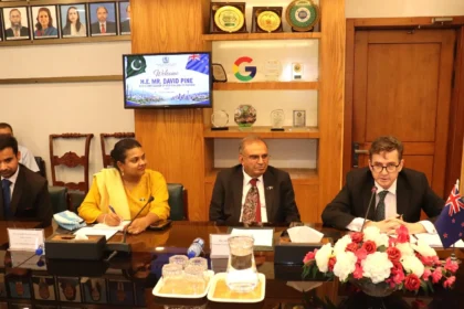 Minister for Federal Education meeting New Zealand High Commissioner David Pine in Islamabad