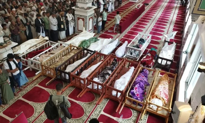 Residents gather for funeral prayers in Taiz after Houthi shelling on Mount Saber
