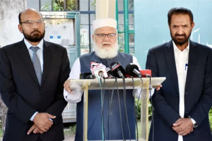 Jamaat-e-Islami delegation led by Liaqat Baloch meets Chief Election Commissioner in Islamabad